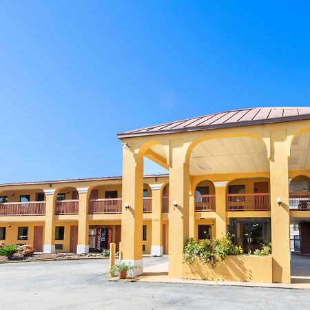 Days Inn By Wyndham Opelika Dış mekan fotoğraf