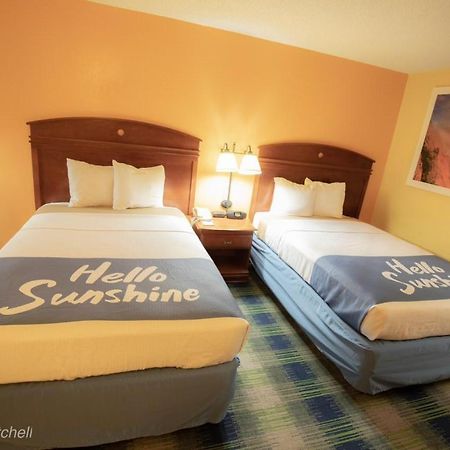 Days Inn By Wyndham Opelika Dış mekan fotoğraf