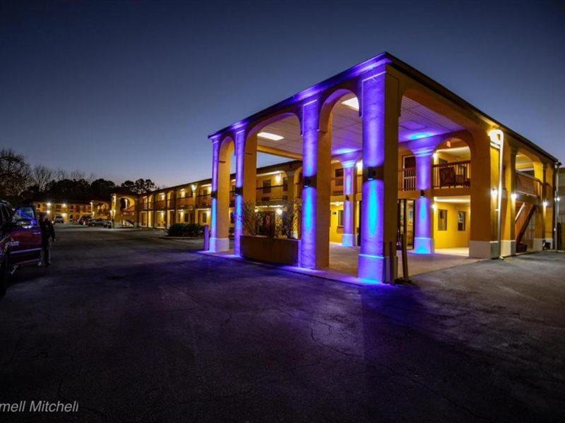 Days Inn By Wyndham Opelika Dış mekan fotoğraf