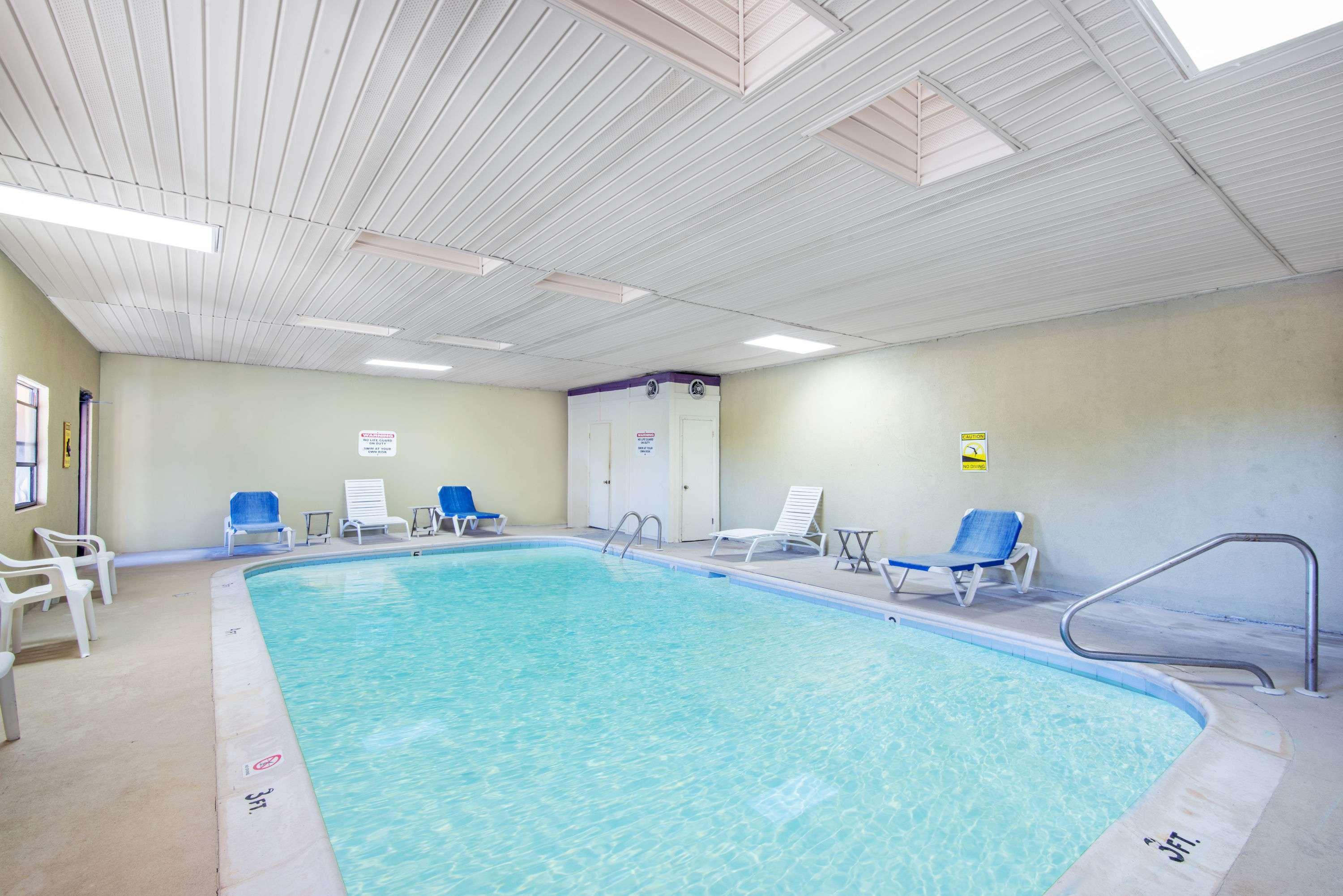 Days Inn By Wyndham Opelika Dış mekan fotoğraf