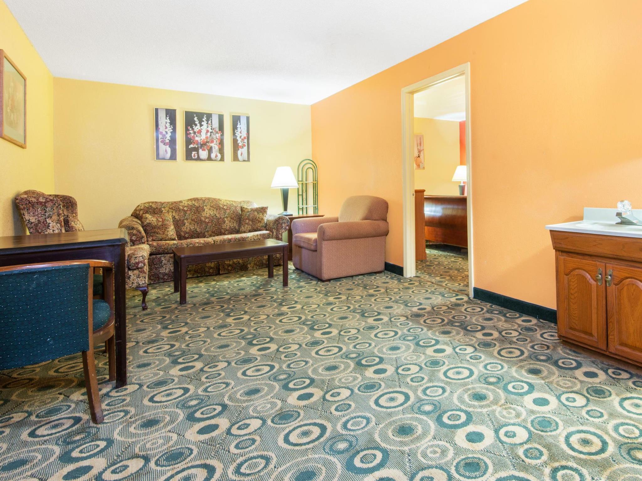 Days Inn By Wyndham Opelika Dış mekan fotoğraf