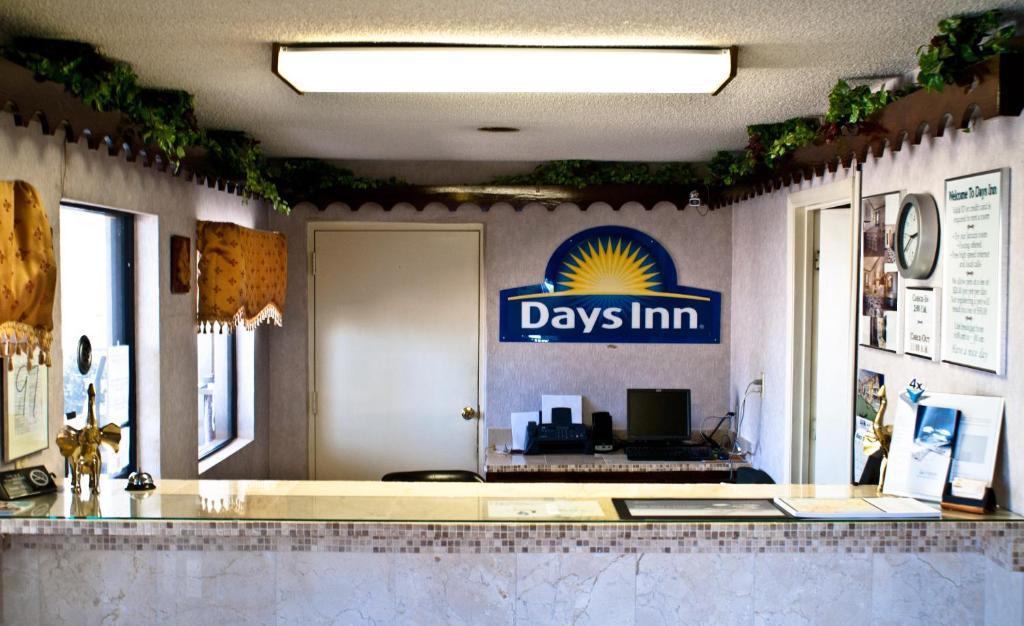 Days Inn By Wyndham Opelika Dış mekan fotoğraf